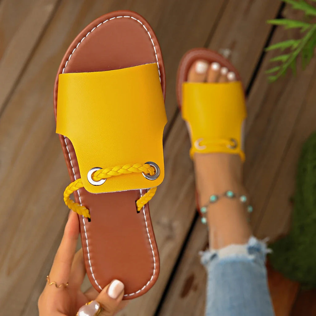 Sandales plates pour femmes, pantoufles décontractées, chaussures d'été 2026